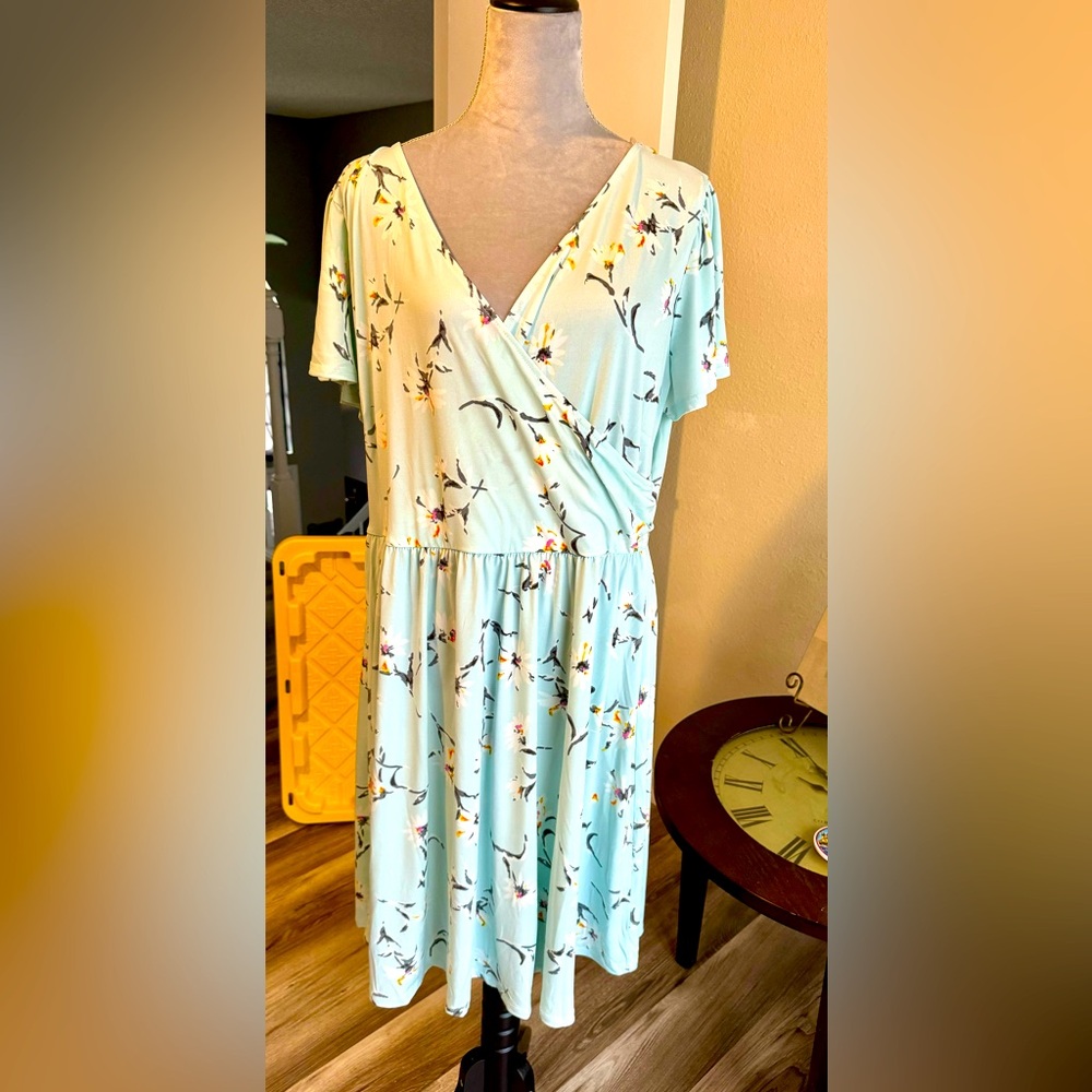NWT faux wrap dress 2xL from Gilli